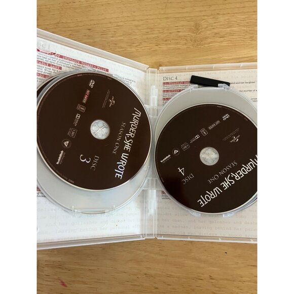 Murder She Wrote Season One DVD Set 6 Discs Classic Mystery Series TV Show - Picture 3 of 6